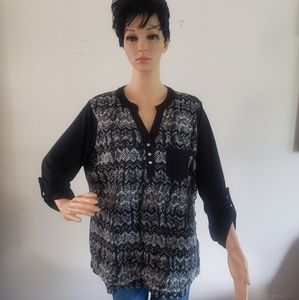 Women's fabulous floral Top.